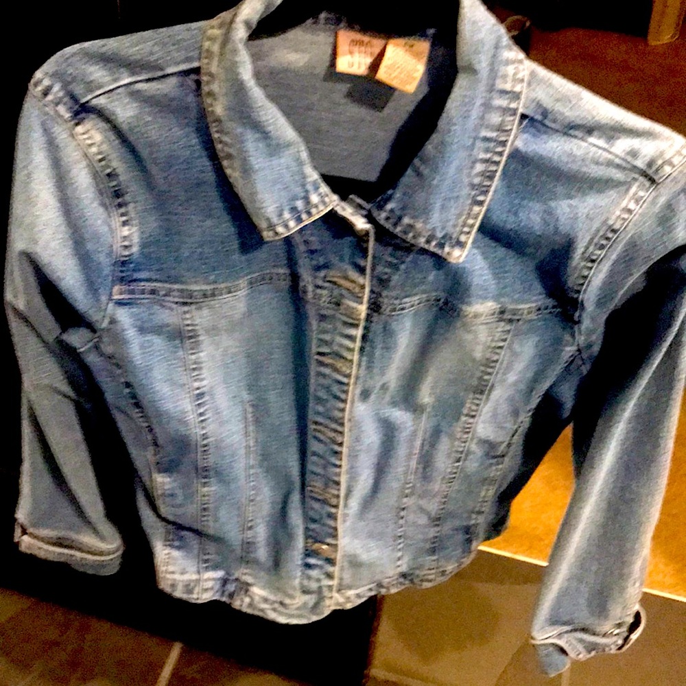 Slimming denim jean jacket